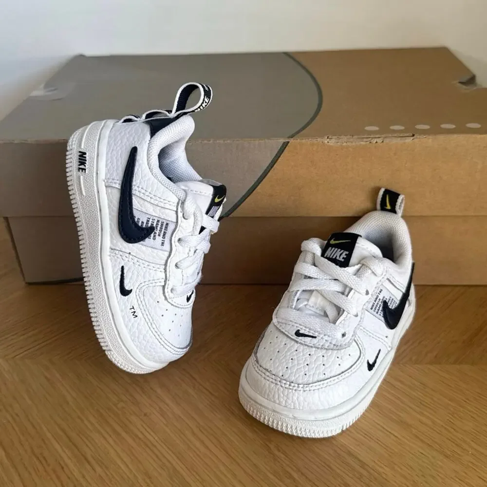 Nike Air Force 1 White/Black Toddler Sneakers- SZ 5 C